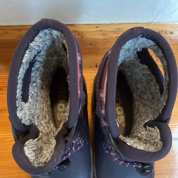 Bogs Waterproof Boots - Picture 6 of 6